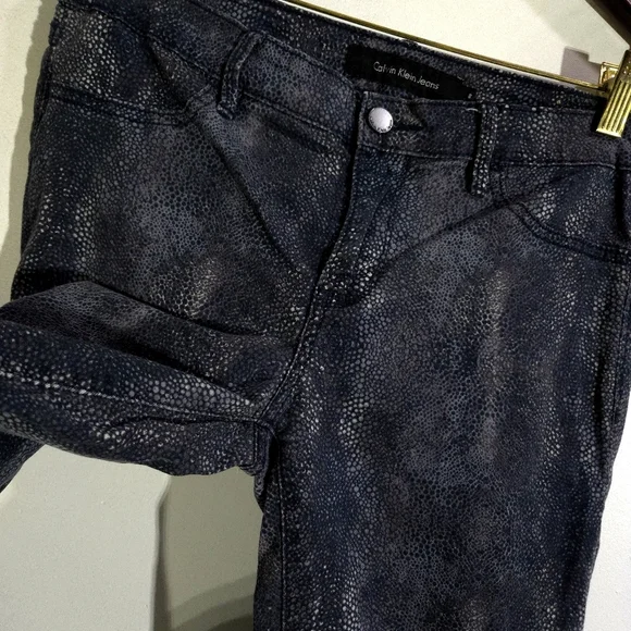 Calvin Klein | Grey Snake Skin Pattern Women's Jeans - Picture 5 of 12